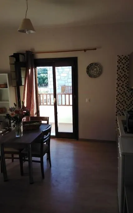 Poseidon Castle Apartment Goúrnes
